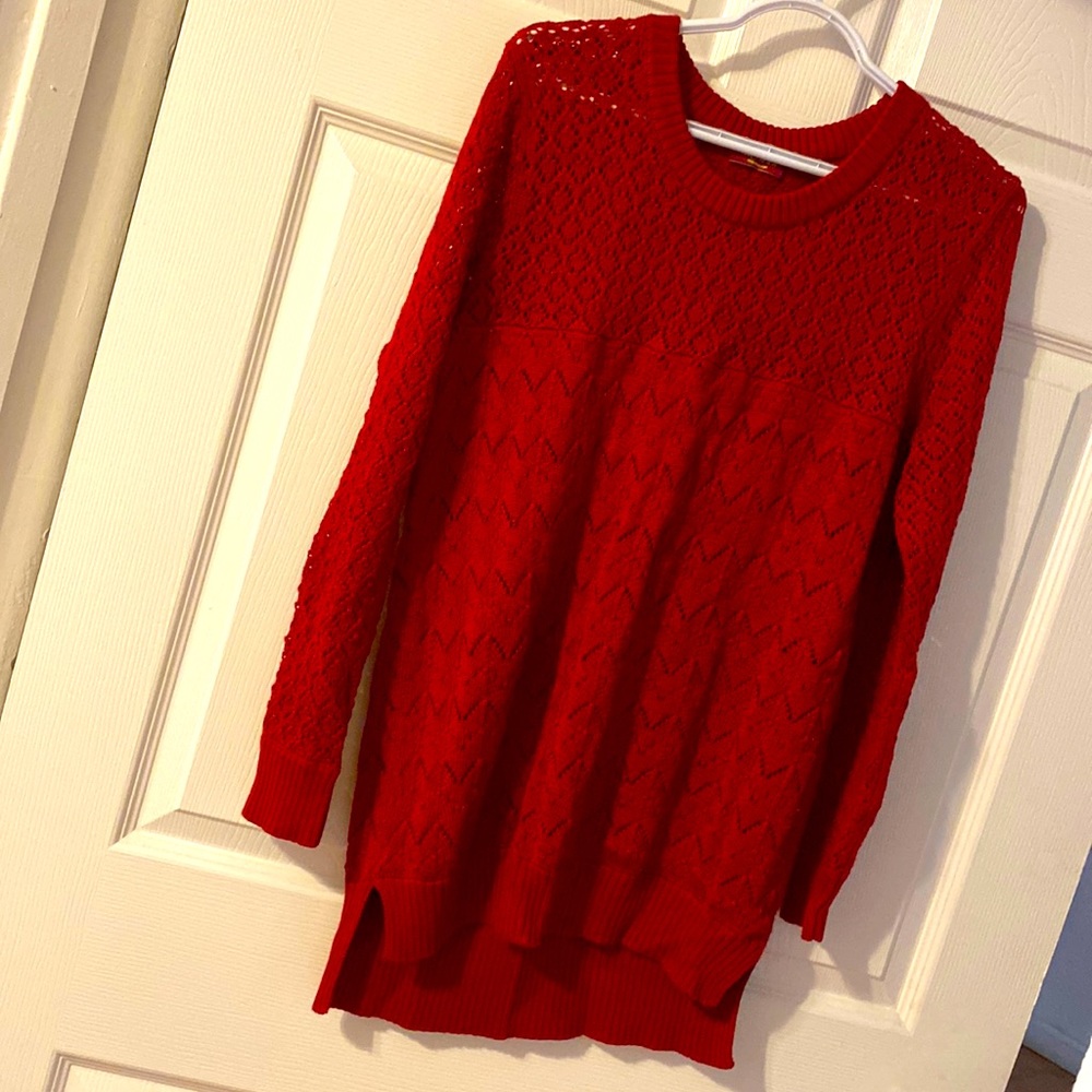 Beautiful (see through) Crochet Cover Up Top🍷